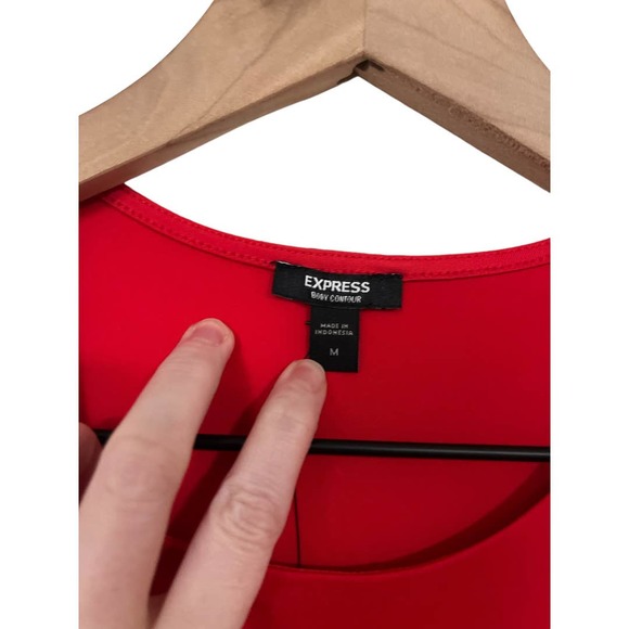 Express Womens Red Sleeveless Bodysuit Size Medium - Picture 2 of 6